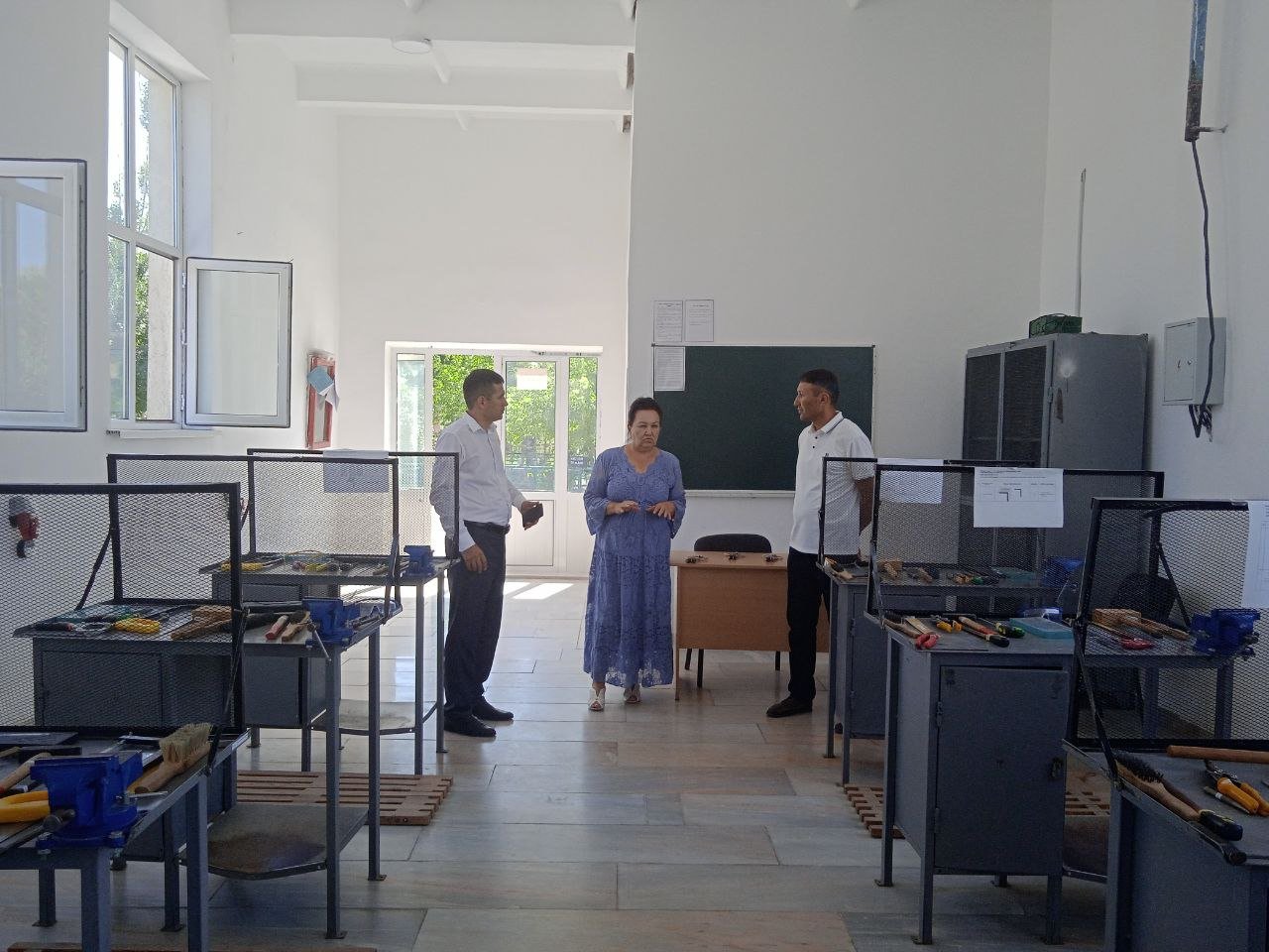 Xorazm viloyat hududiy boshqarma boshlig'i O.Otamuratovning Gurlan tuman 3-son kasb-hunar maktabining 2024-2025 o'quv yiliga tayyorgarligini o'rganish bo'yicha tashrifi