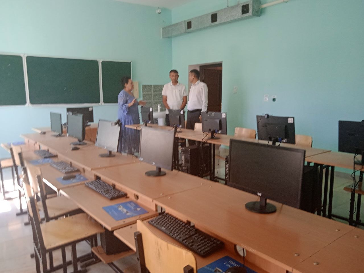 Xorazm viloyat hududiy boshqarma boshlig'i O.Otamuratovning Gurlan tuman 3-son kasb-hunar maktabining 2024-2025 o'quv yiliga tayyorgarligini o'rganish bo'yicha tashrifi